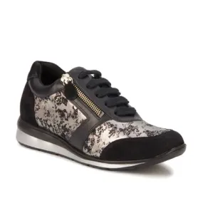 Decker Lace-Up Sneaker: Black Multi-Leather I Walking Cradle