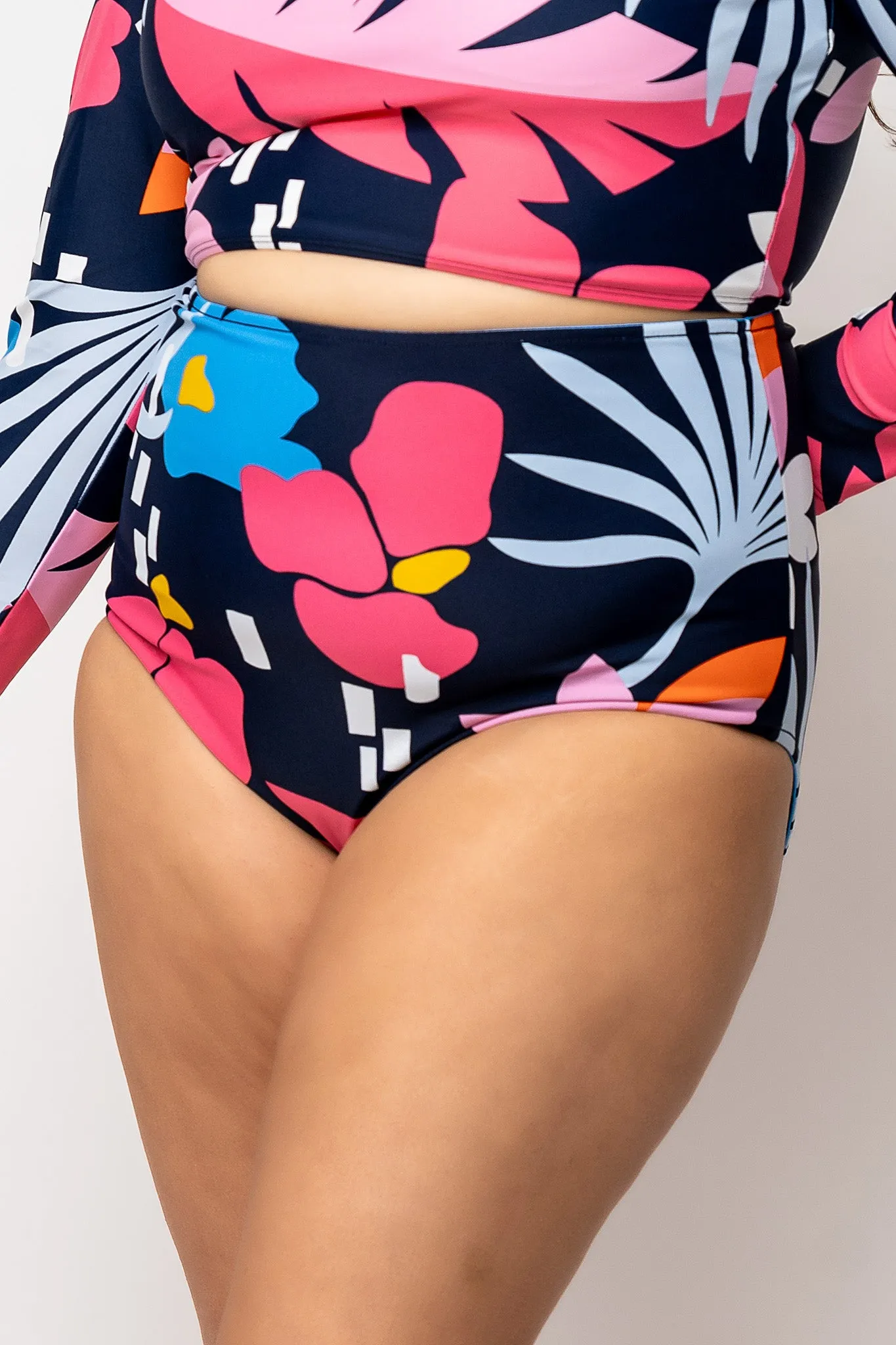 Leisure Reversible Bottom | Blue Wave Floral