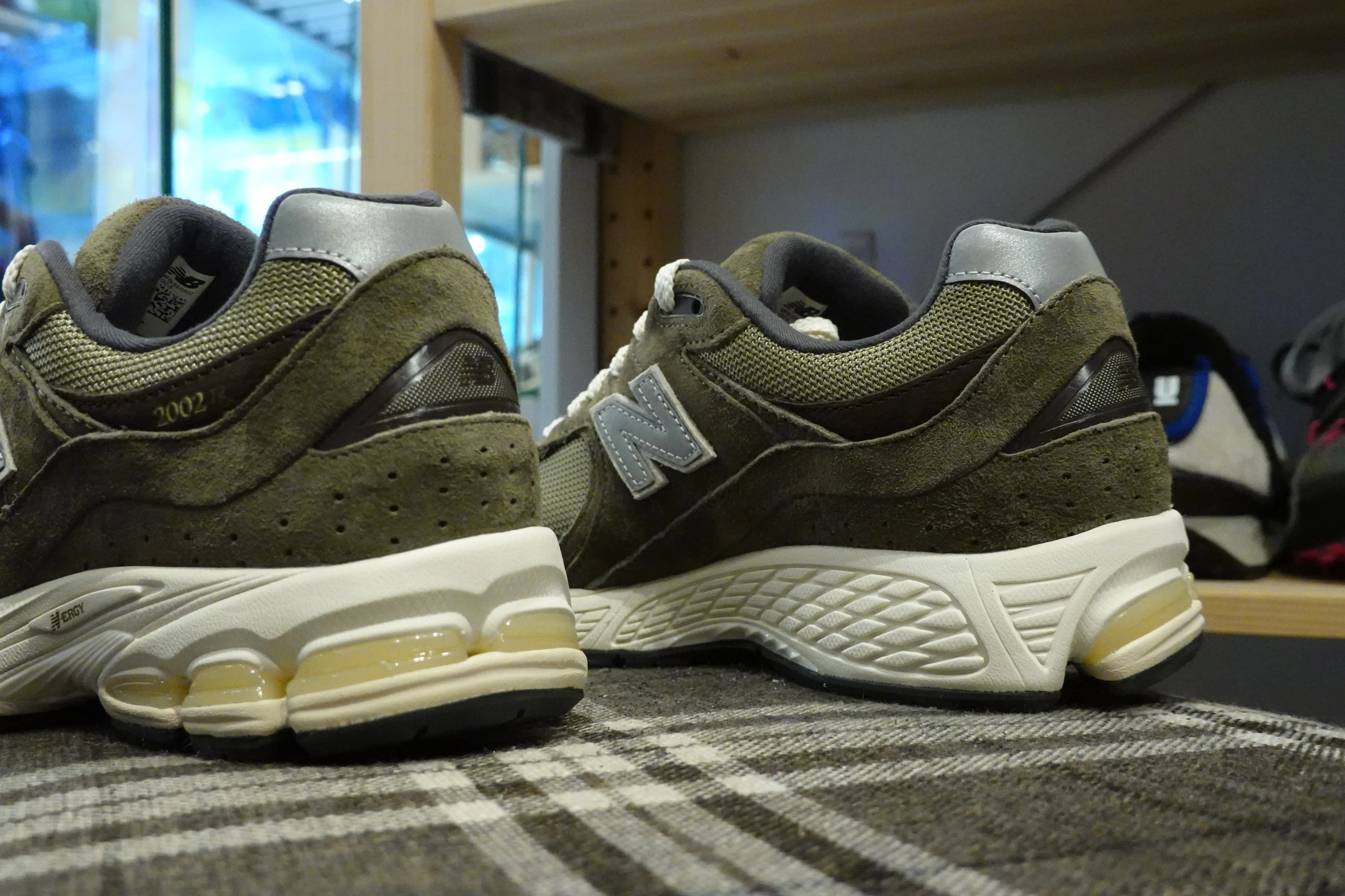 New Balance M2002RHN