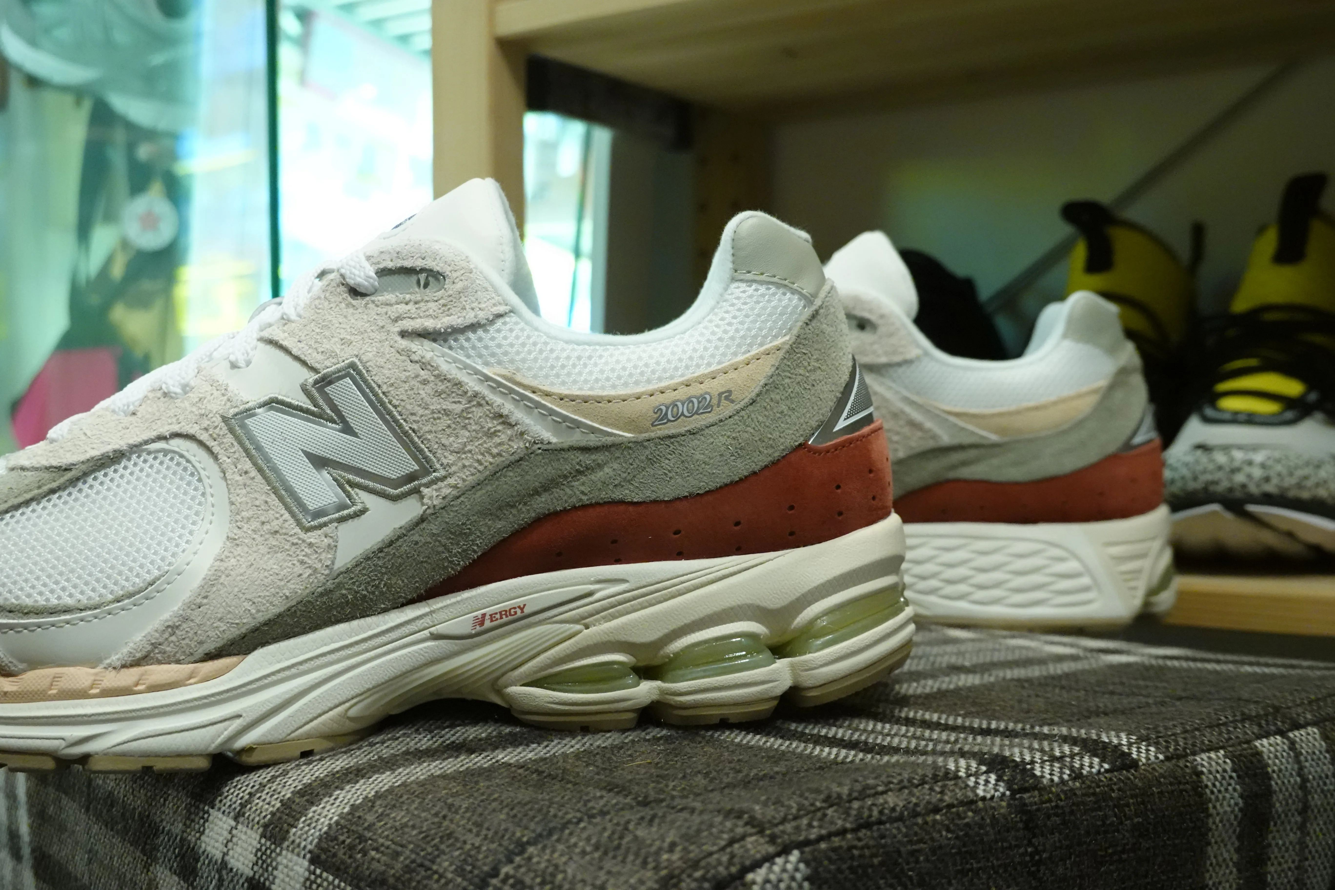 New Balance M2002RJF