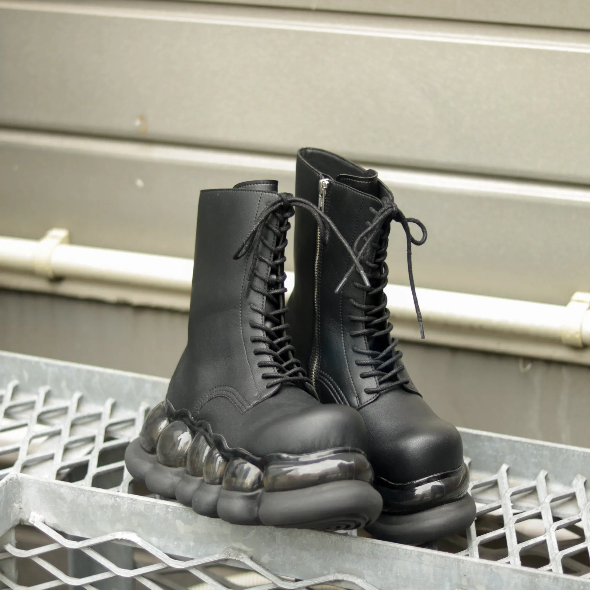 "Jewelry" Ark Boots / Black